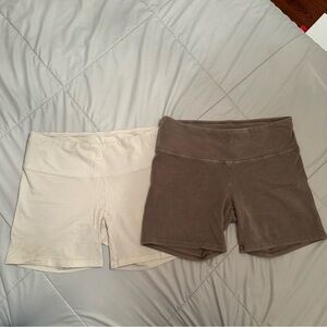 BEIGE ANDT TAUPE TNA BIKER SHORT SET OF 2